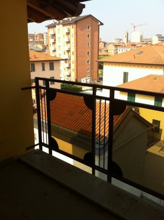 Balcone aggettante ultimo piano