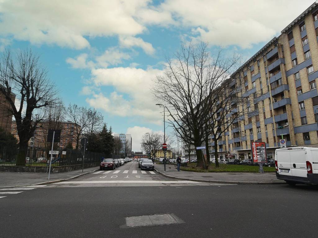 Vendita Appartamento Milano. Trilocale in viale Don Luigi.... Buono stato, ottavo piano, balcone Vendita Appartamento Milano. Trilocale in viale Don Luigi.... Buono stato, ottavo piano, balcone