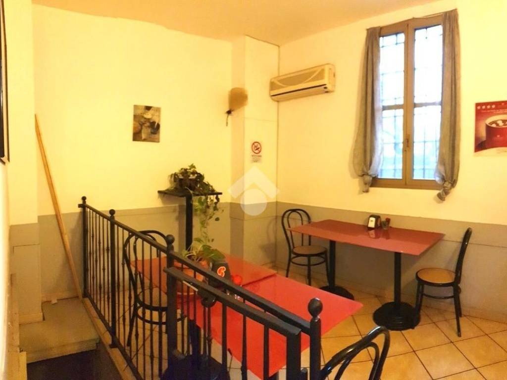 Locale commerciale via Aurelio Saffi, Bologna, rif. 86839518