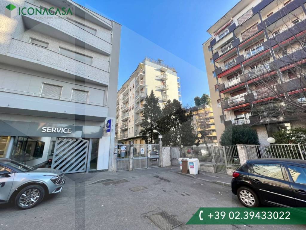 Vendita Appartamento Milano Trilocale In Via Romolo Bitti 32 Buono 