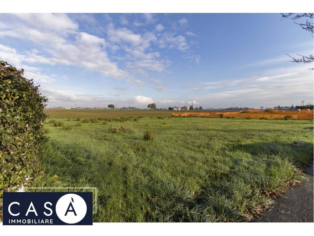 terreno edificabile in vendita a Cesenatico