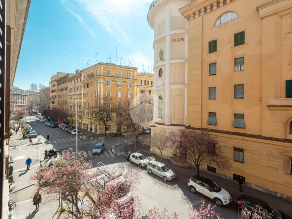 Sale Apartment Rome 4 room Flat In Via Trionfale To Be Refurbished 