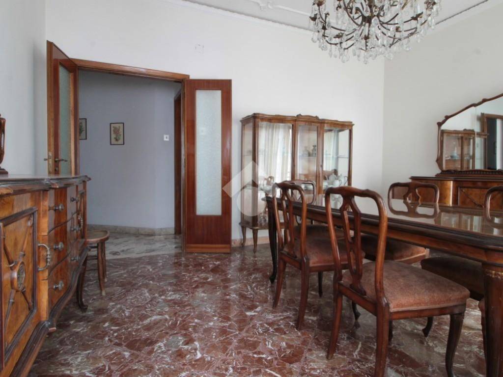 Sale Apartment in via Pietro Cuppari.... Messina. To be refurbished
