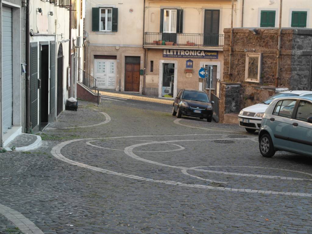 locale commerciale in vendita a Rocca Priora