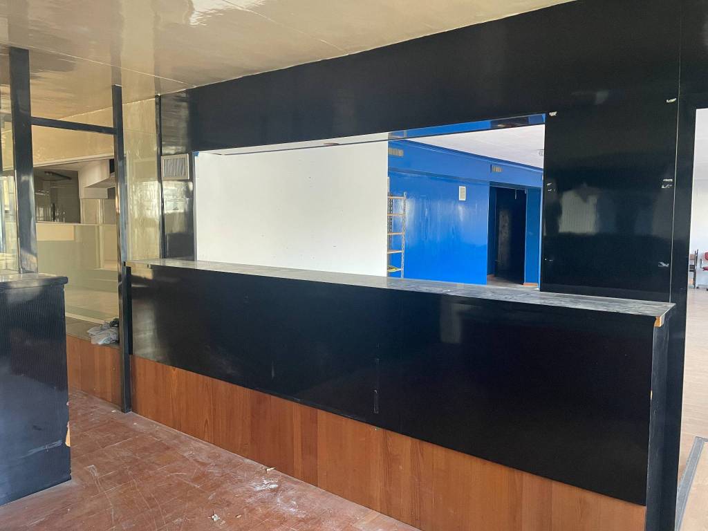 negozio in vendita a Roma in zona Collatino