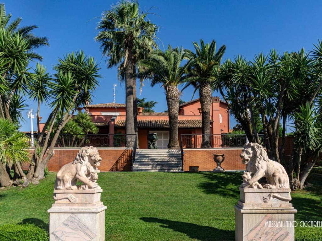 casa indipendente in vendita a Frascati