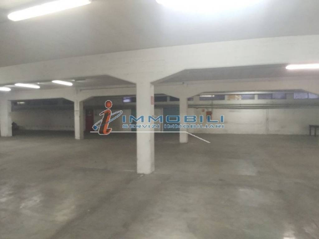 capannone in affitto a Milano in zona Corvetto