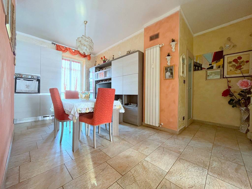appartamento in vendita a Nichelino in zona Crociera