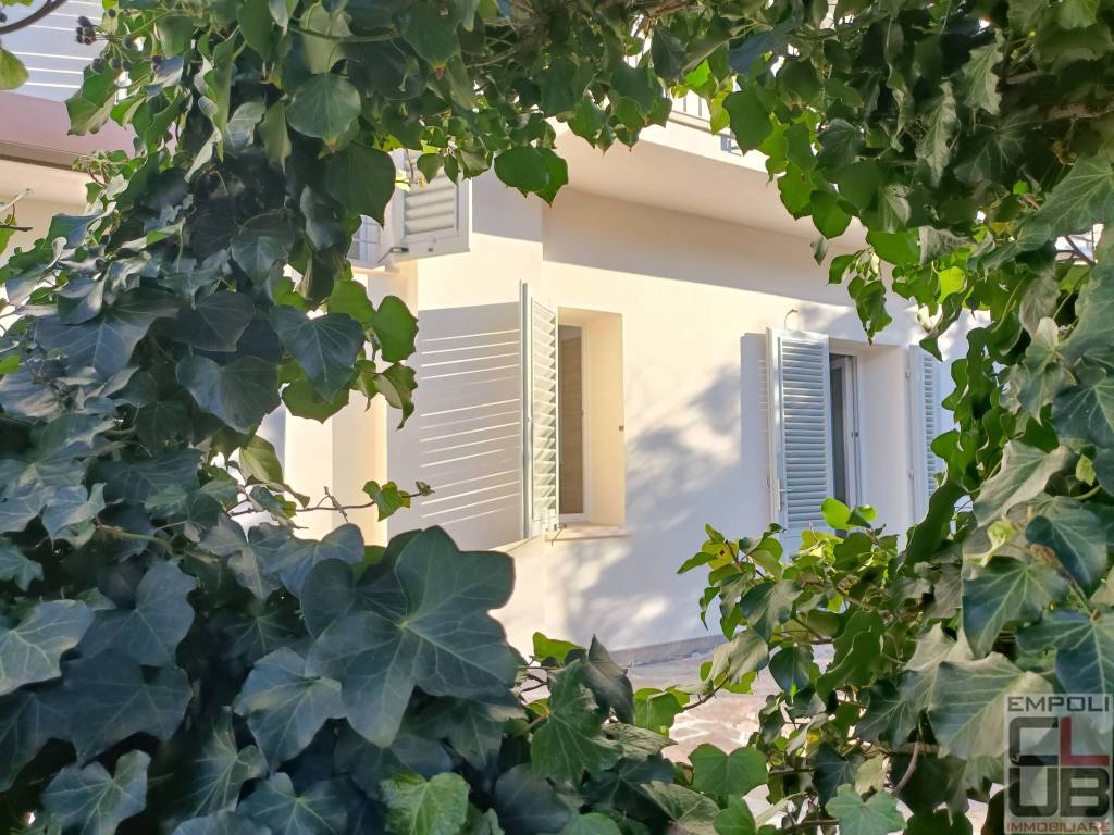 casa indipendente in vendita ad Empoli in zona Carraia