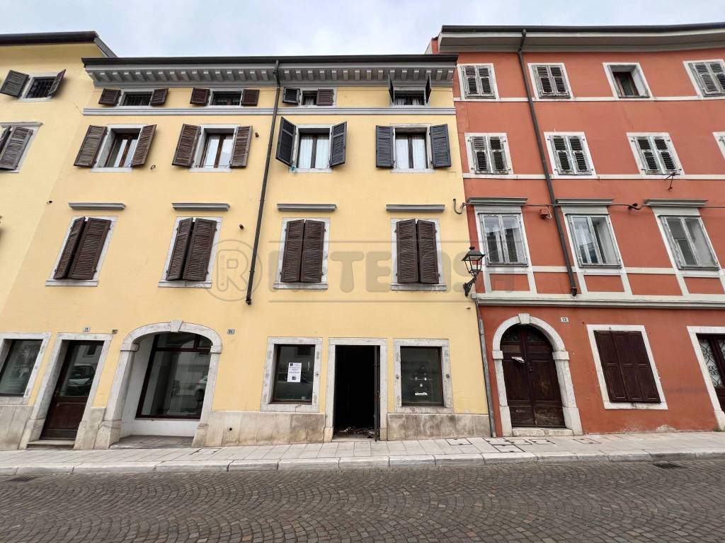 negozio in vendita a Gorizia