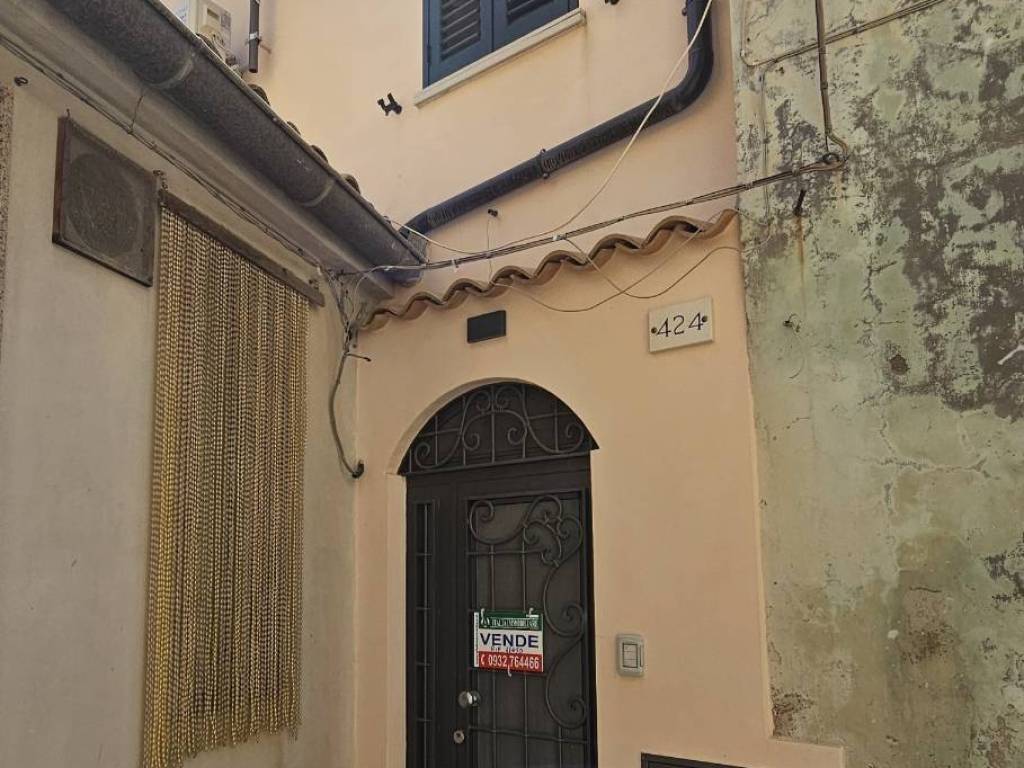 casa indipendente in vendita a Modica in zona Modica Alta