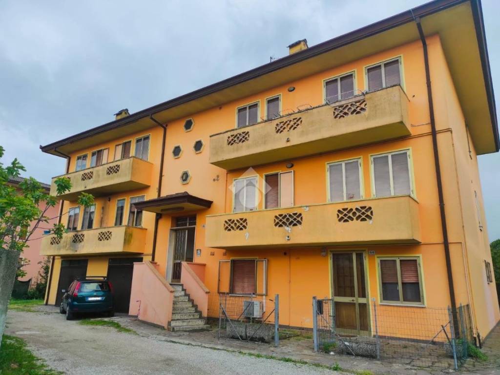 appartamento in vendita a Piove di Sacco in zona Corte