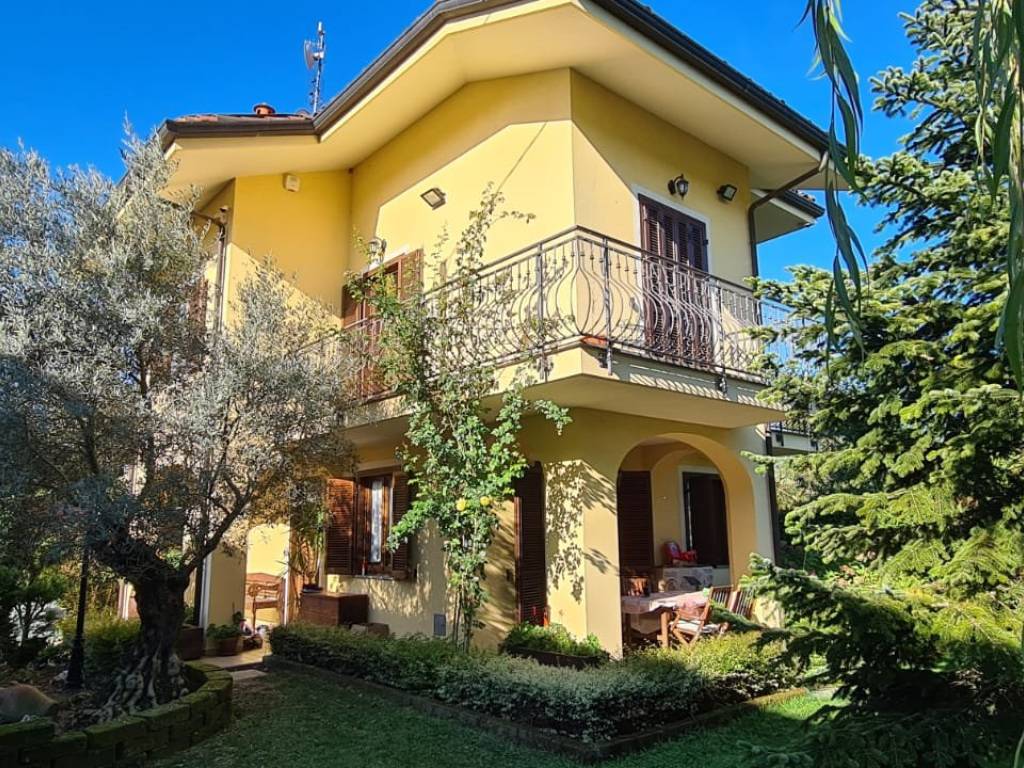 casa indipendente in vendita a Castellamonte in zona Filia