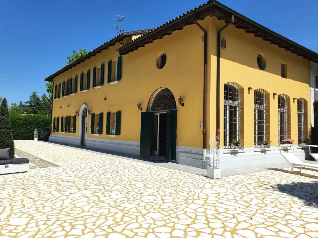 immagine annuncio 1 di 5