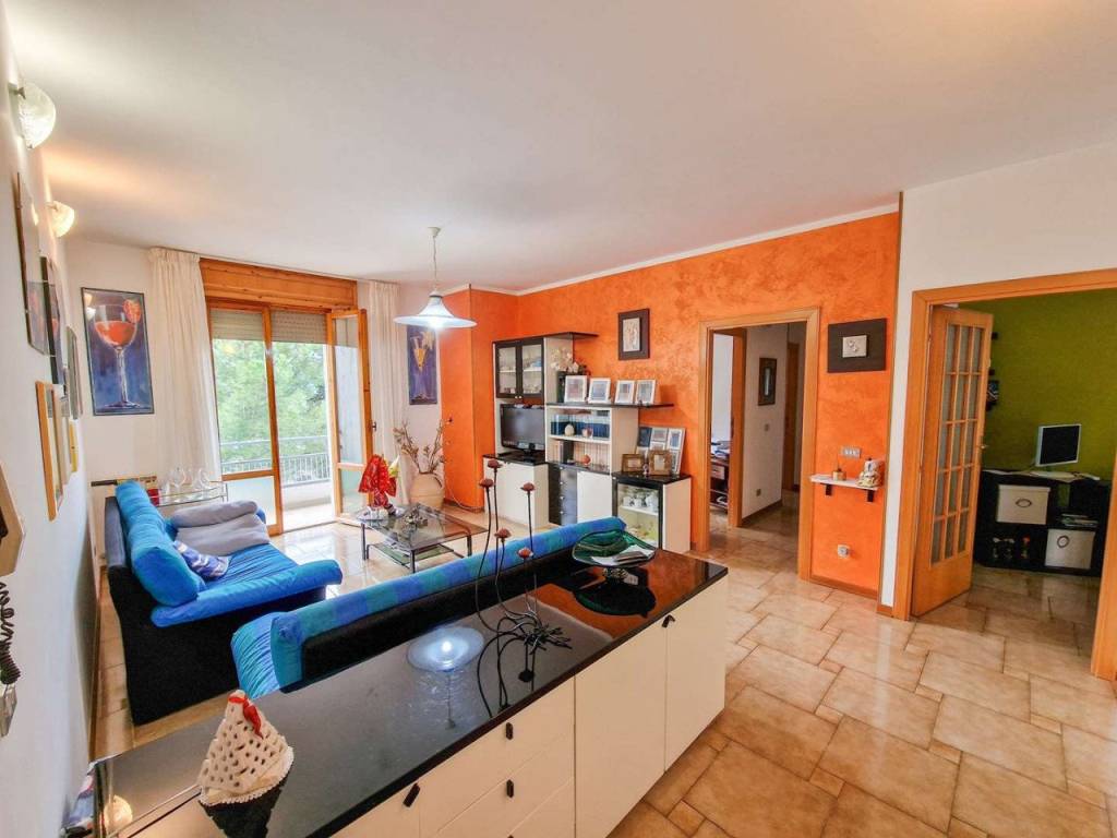 appartamento in vendita a Sassocorvaro Auditore in zona San Donato in Taviglione