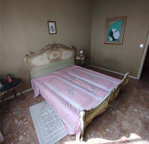 casa indipendente in vendita a Casale Monferrato