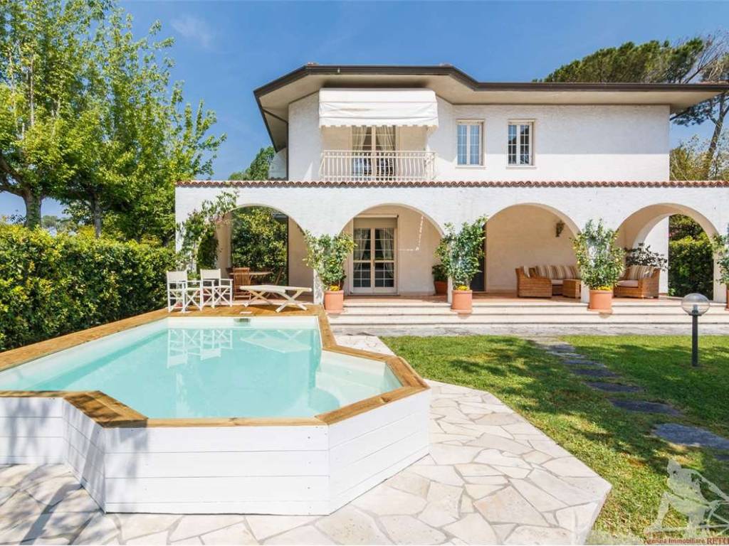 casa indipendente in vendita a Forte dei Marmi