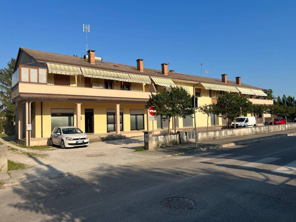 immagine annuncio 2 di 4