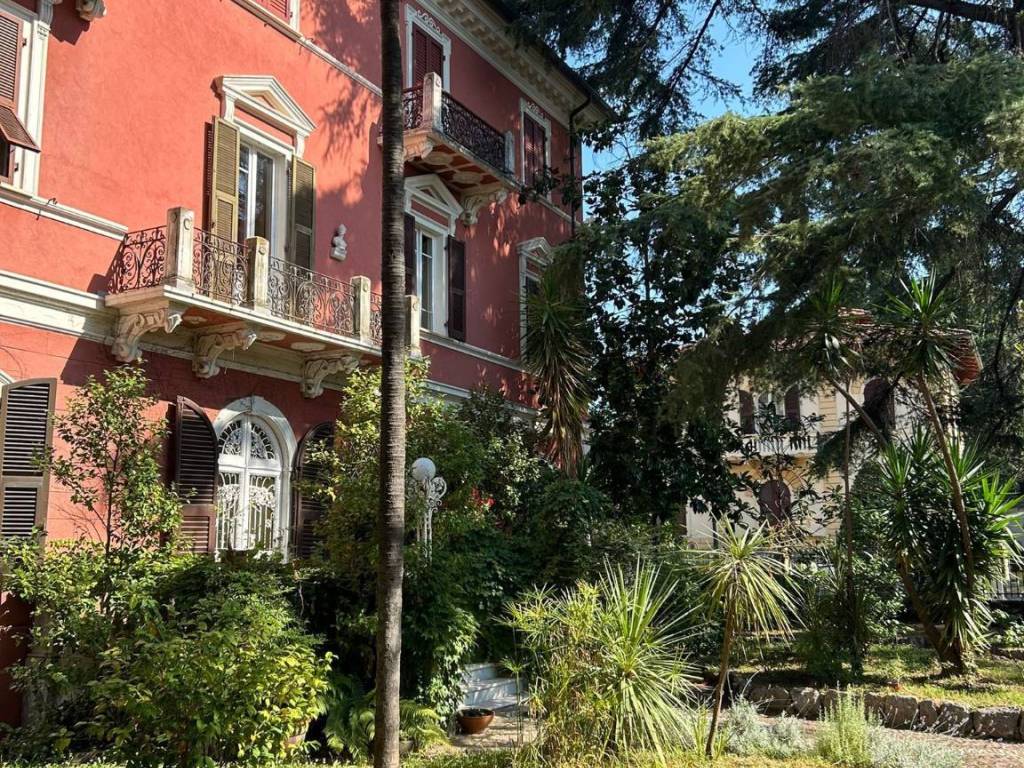 appartamento in vendita a Sarzana