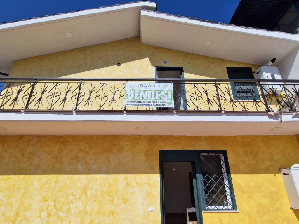 appartamento in vendita a Roma in zona Casal Morena