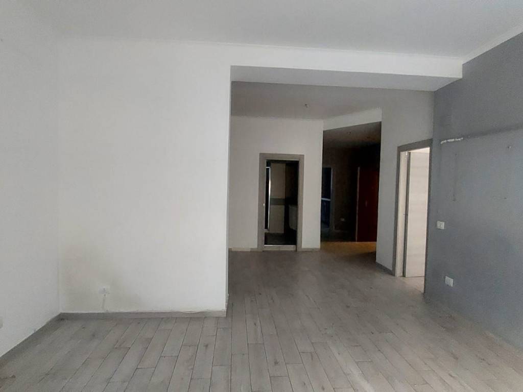appartamento in affitto a Napoli in zona Chiaia