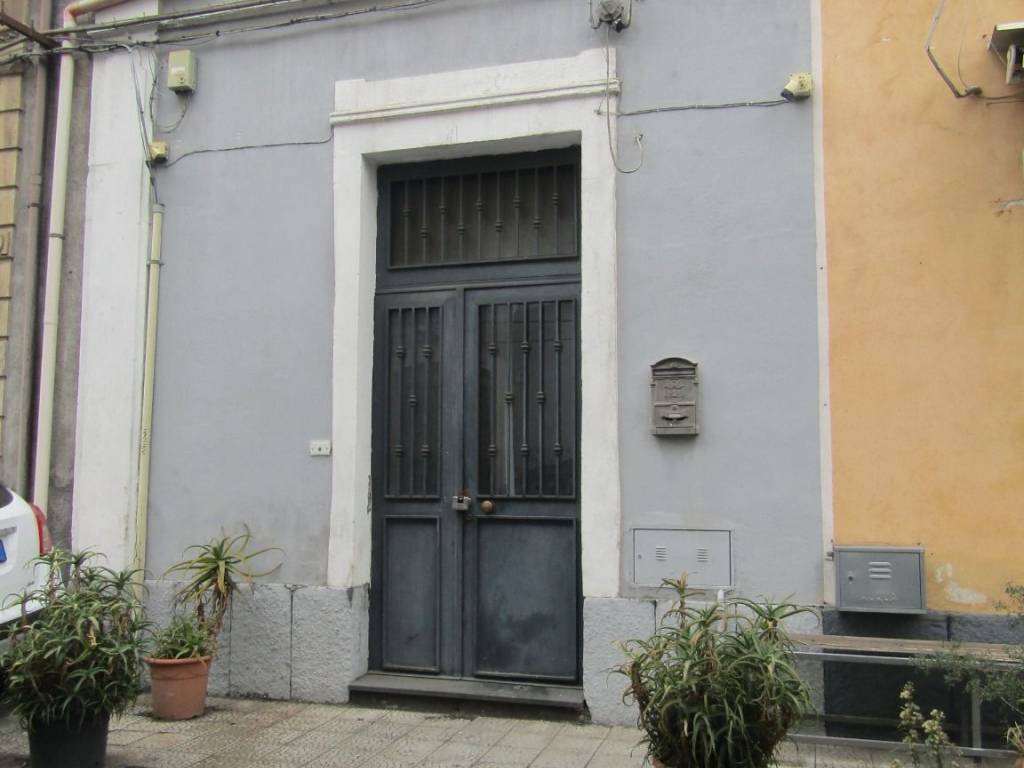 appartamento in vendita a Catania in zona Plaia