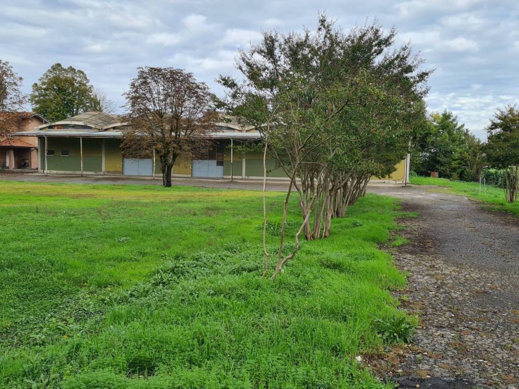 capannone in vendita a Reggio nell'Emilia in zona Cella