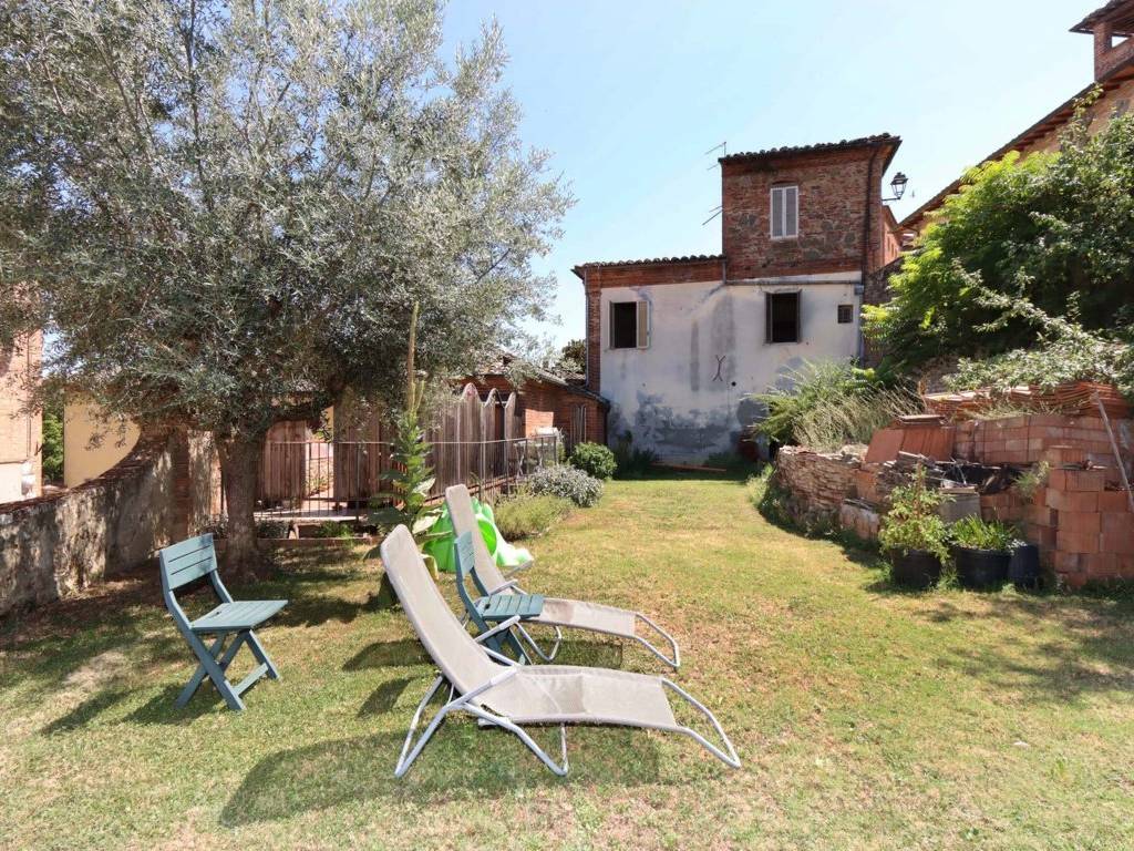 casa indipendente in vendita a Torrita di Siena