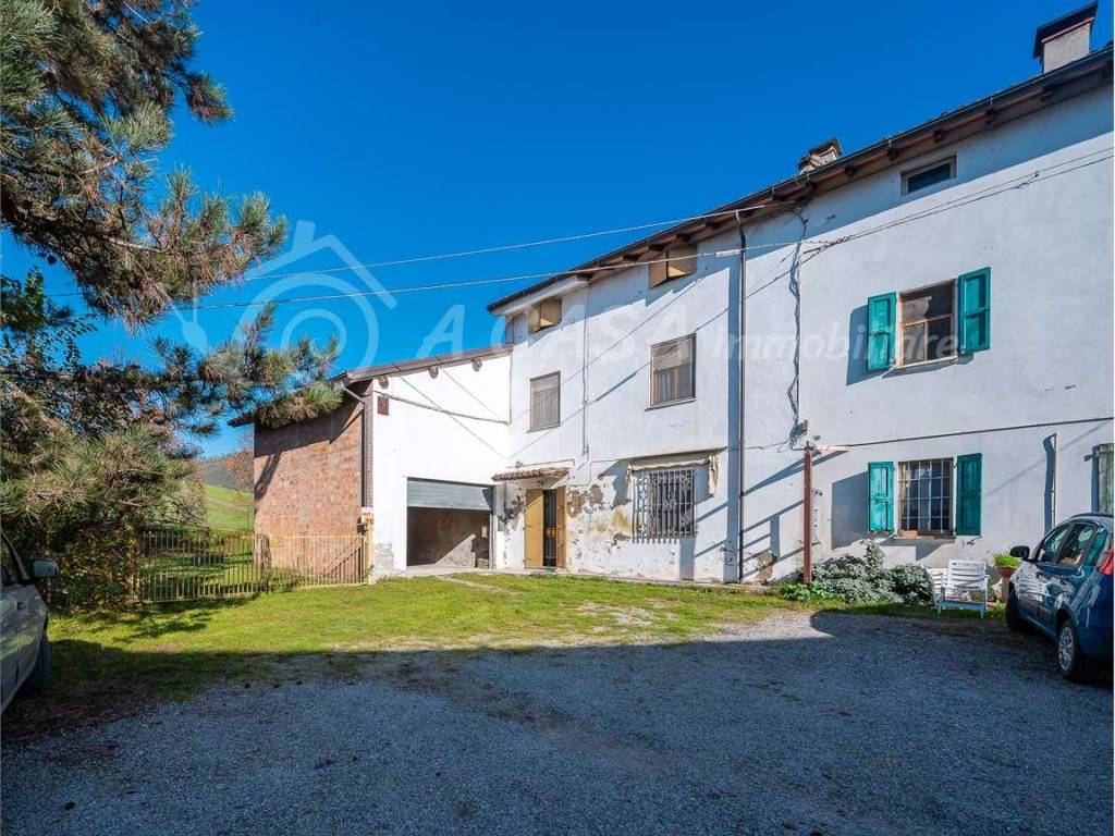 attico in vendita a Medesano