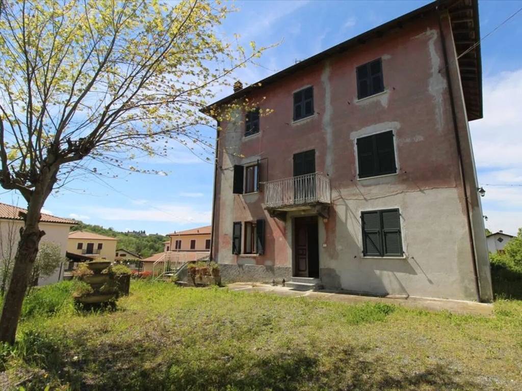 casa indipendente in vendita a Castelletto d'Orba in zona Crebini