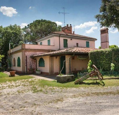 casa indipendente in vendita a Peccioli in zona Libbiano