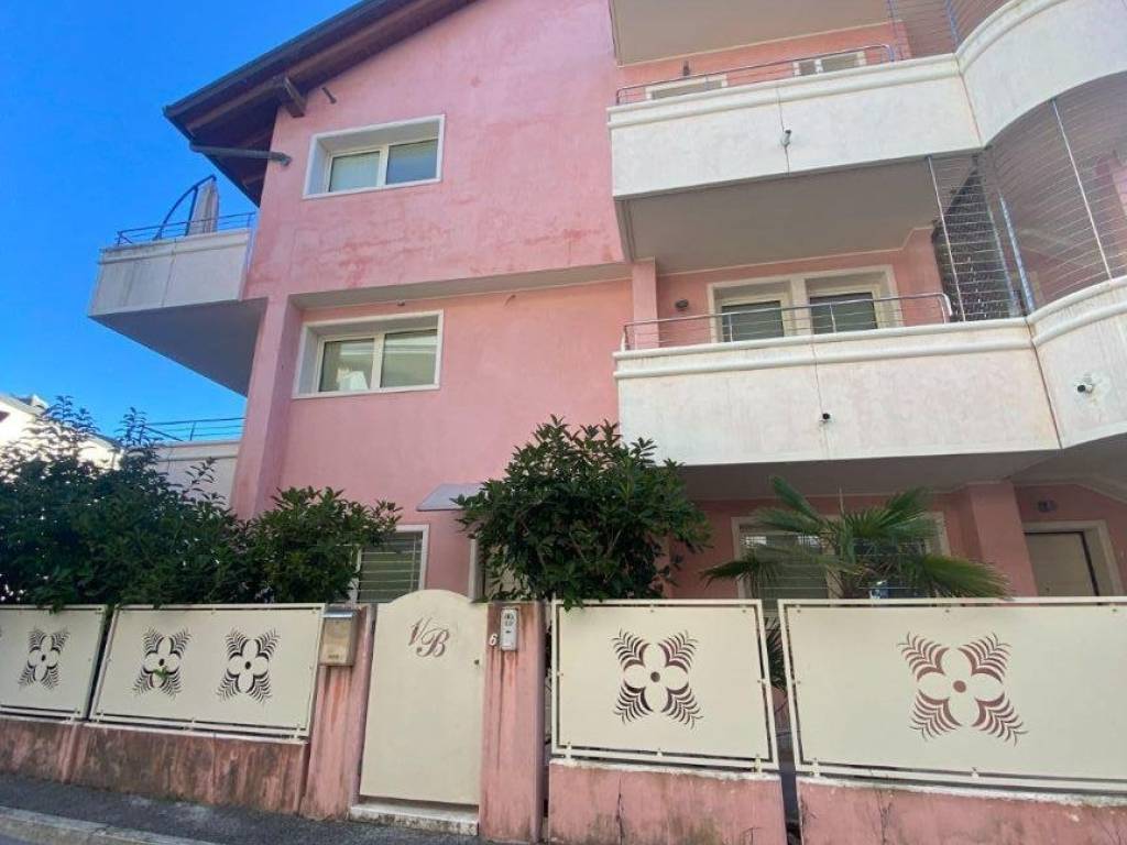 immagine annuncio 1 di 4