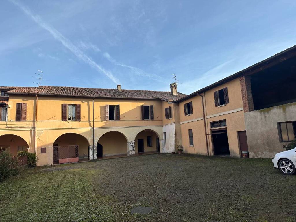 casa indipendente in vendita a Bedizzole in zona Sedesina