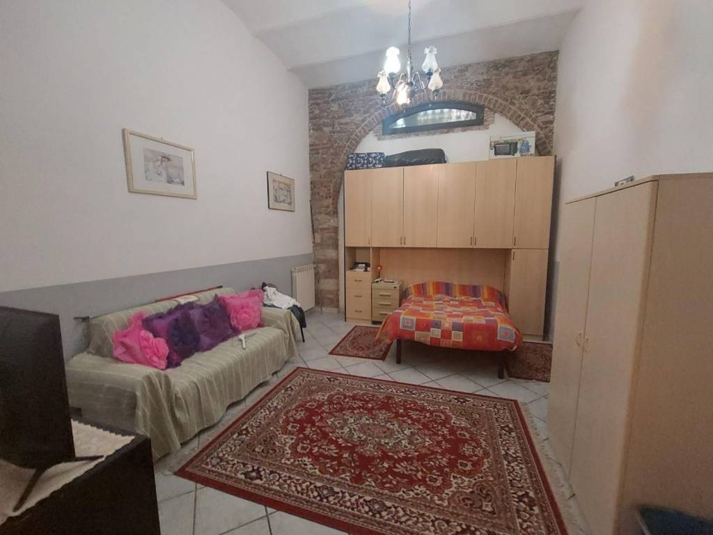 appartamento in vendita a Carrara in zona Bedizzano