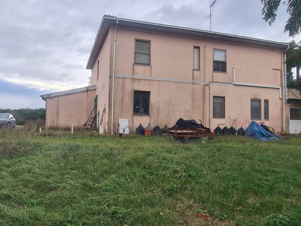 casa semindipendente in vendita a Rosignano Marittimo in zona Gabbro