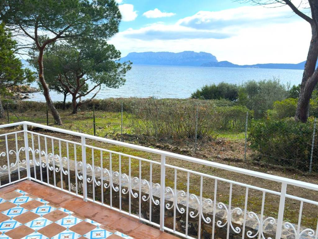 casa indipendente in vendita ad Olbia in zona Pittulongu