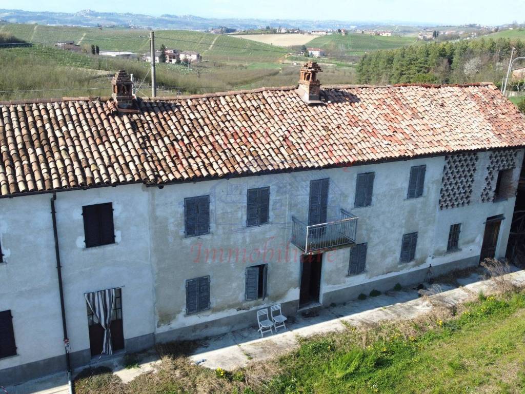 casa indipendente in vendita a Castagnole delle Lanze in zona San Bartolomeo