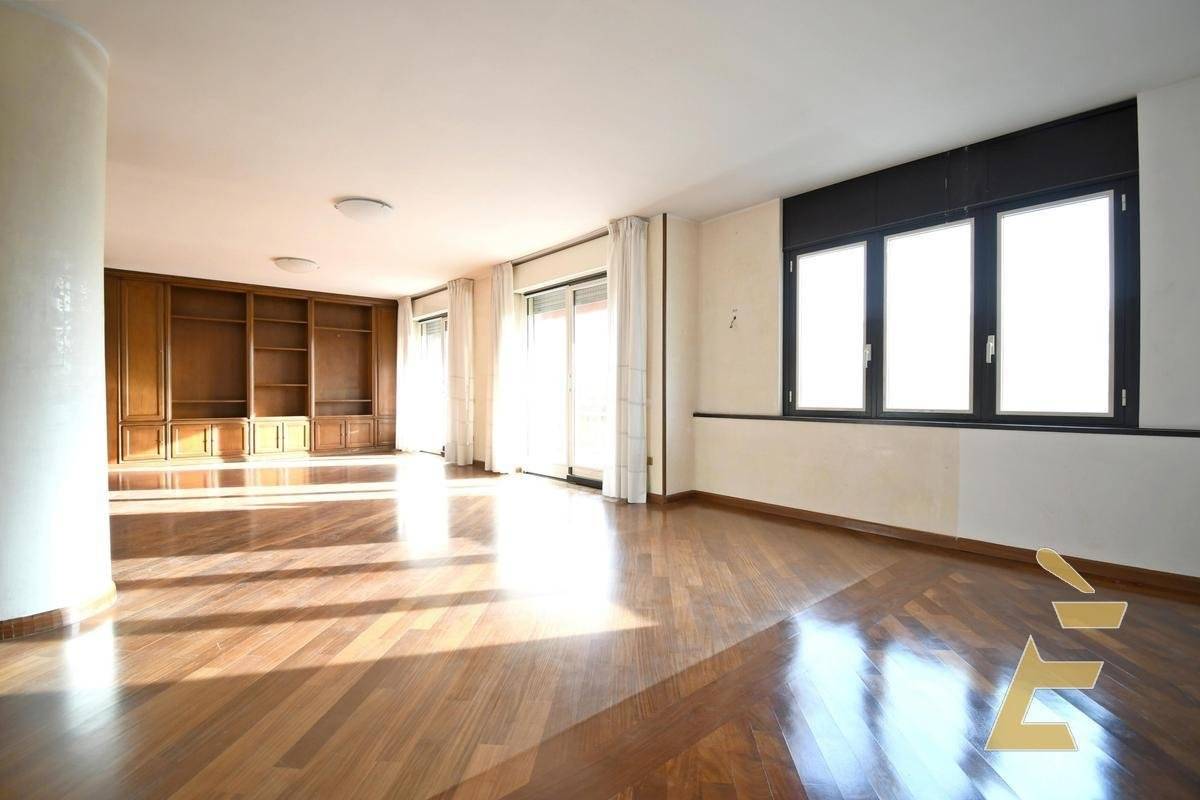 Quadrilocale viale Trieste 65, Ospedale, Cagliari