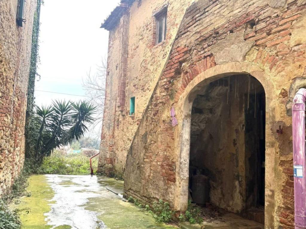 casa indipendente in vendita a Casciana Terme Lari in zona Casciana Alta