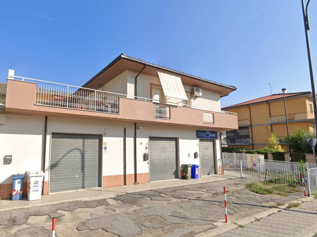 locale commerciale in affitto a Pescara