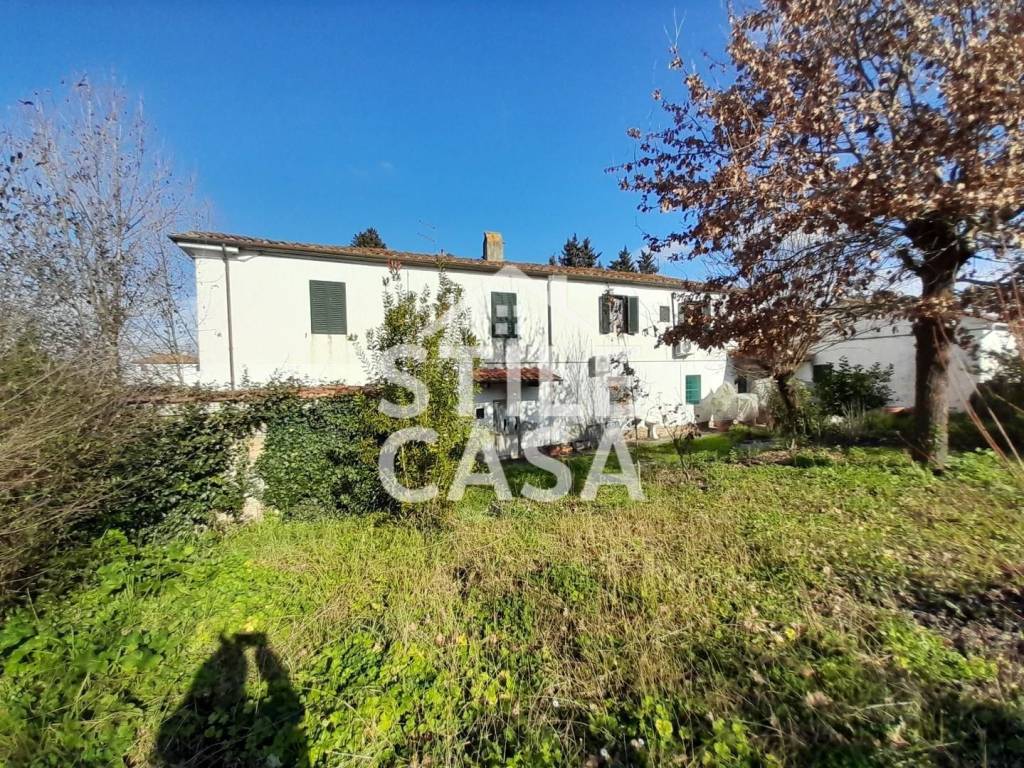 casa indipendente in vendita ad Altopascio in zona Spianate