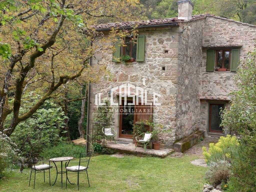 casa indipendente in vendita a Pontassieve in zona Montebonello