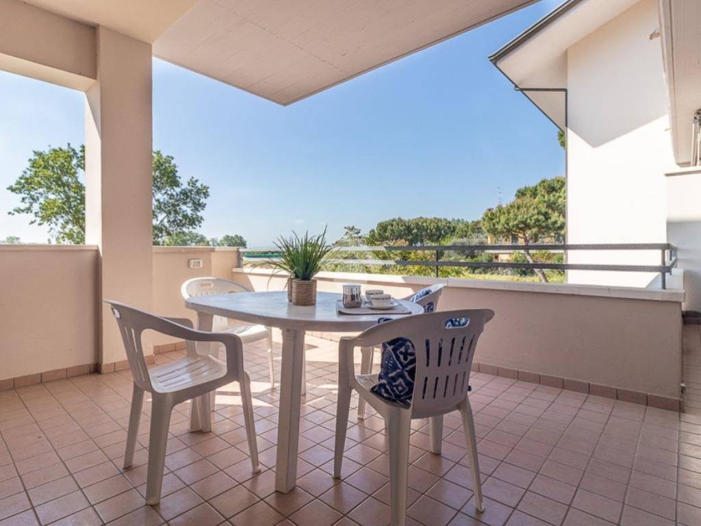 appartamento in vendita a Cervia in zona Pinarella
