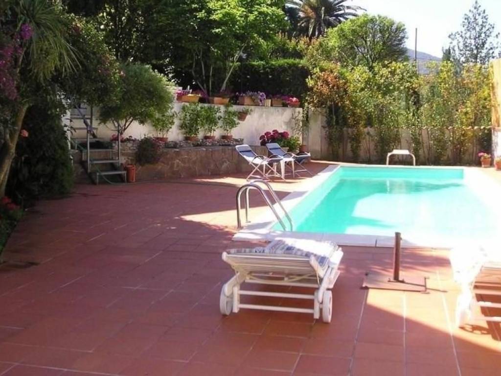 casa indipendente in vendita a Calci in zona Villa