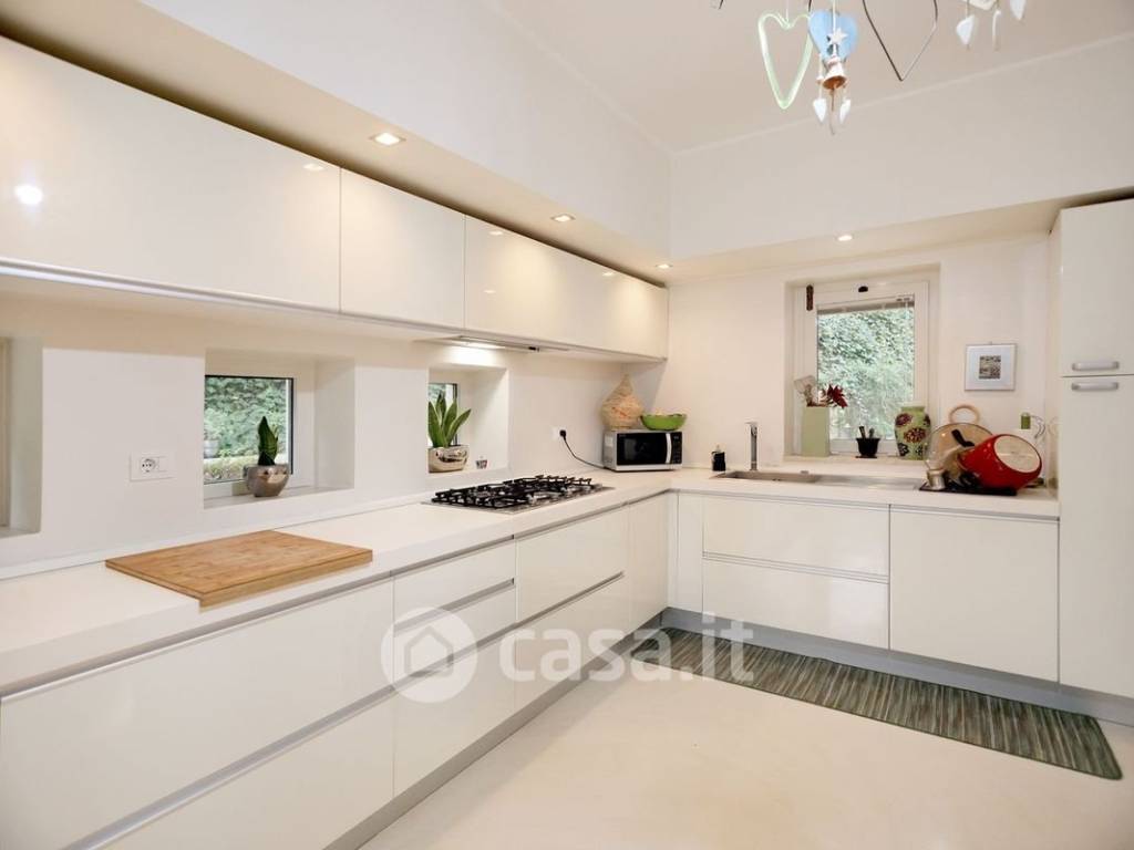 casa indipendente in vendita a Scandriglia