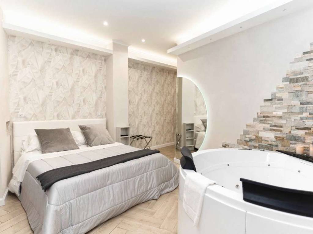 casa indipendente in vendita a Roma in zona Esquilino