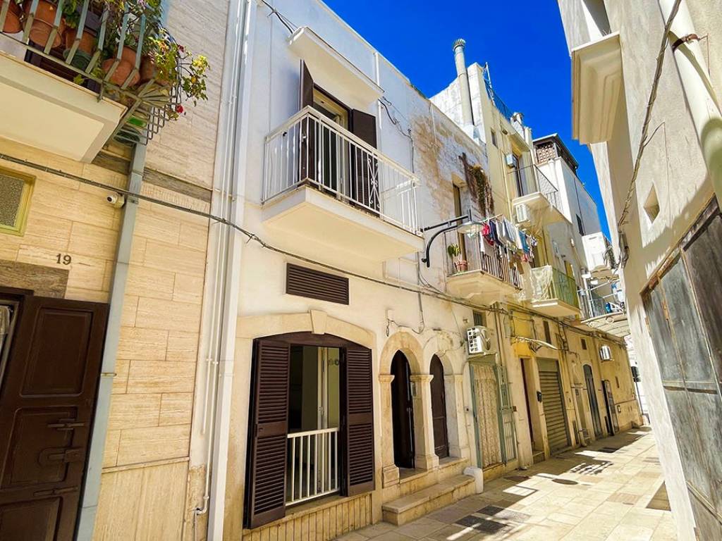 casa indipendente in vendita a Mola di Bari