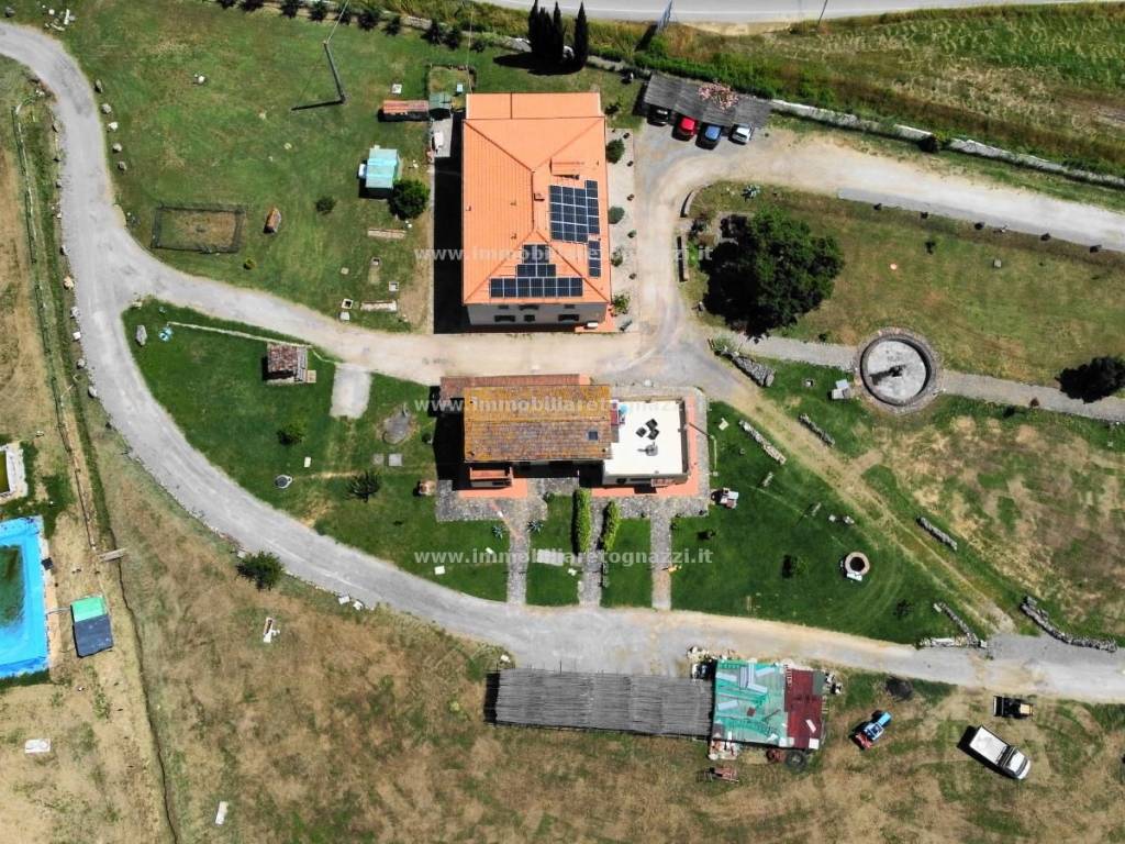 casa indipendente in vendita a Certaldo