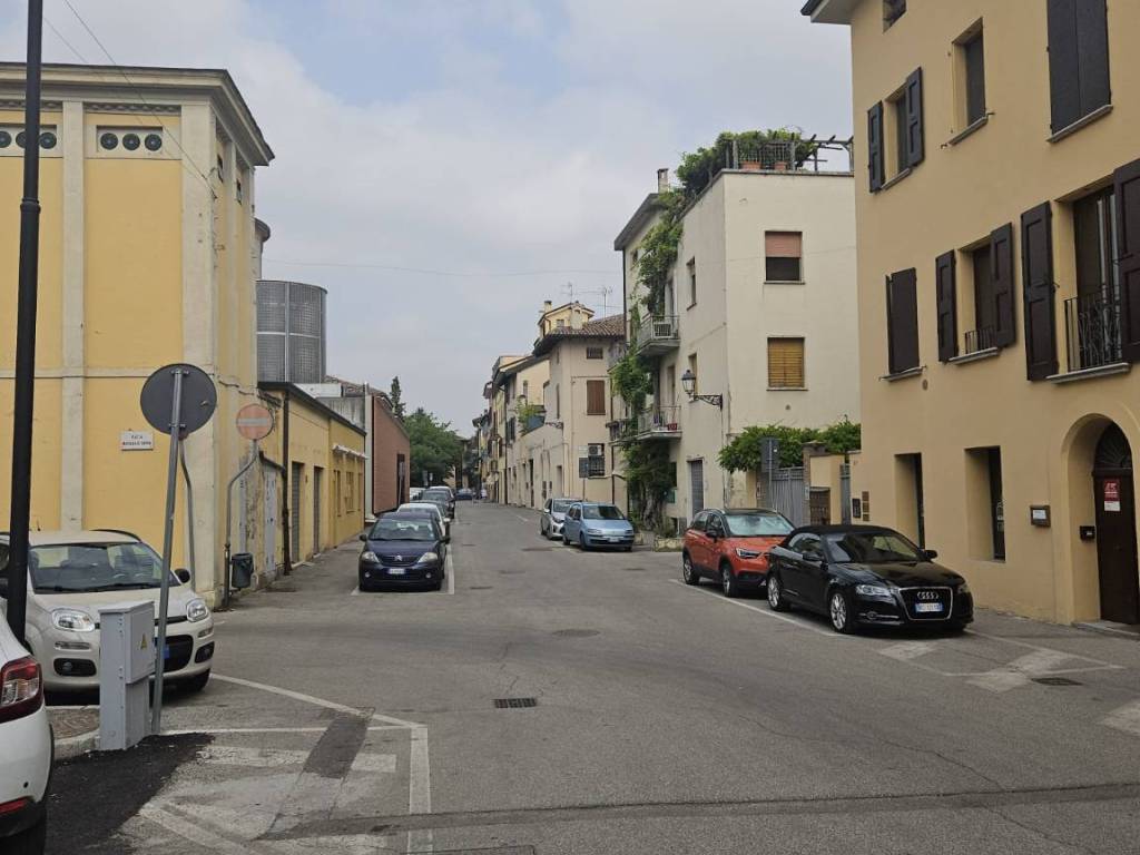 immagine annuncio 2 di 4