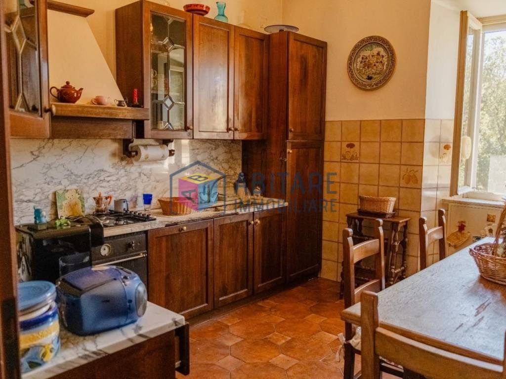 appartamento in vendita a Livorno in zona Montenero